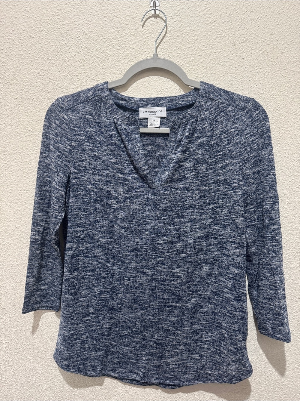 Liz Claiborne Navy Heathered V-Neck Long Sleeve Top
